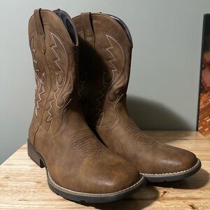 Women’s brown Western Boots